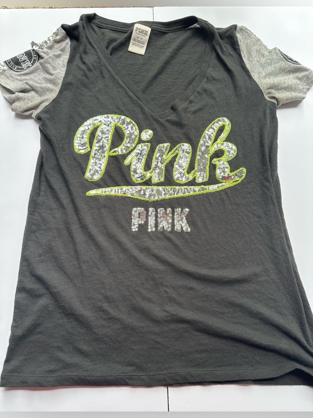 PINK Victoria’s Secret Sequin Logo V-Neck T-Shirt – Size Medium